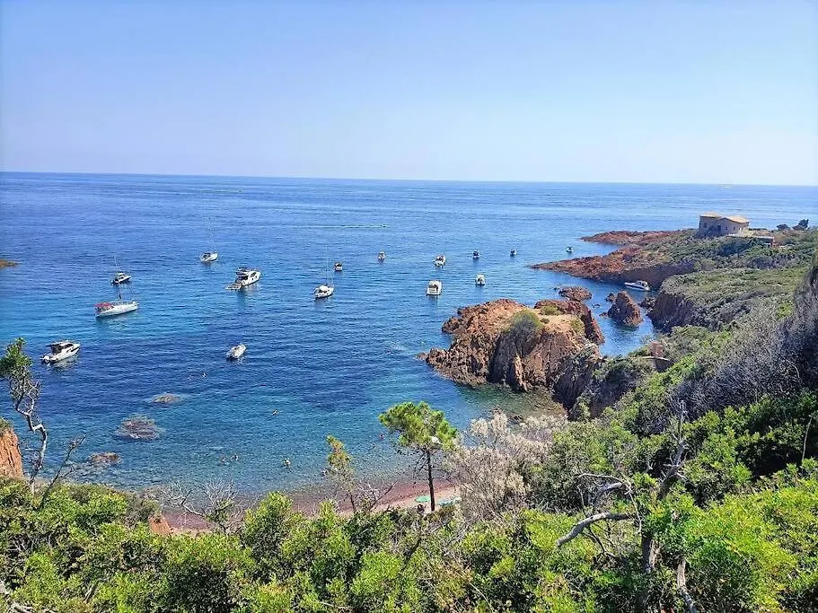 Villa Tout Confort Avec Piscine Saint-Raphael  France